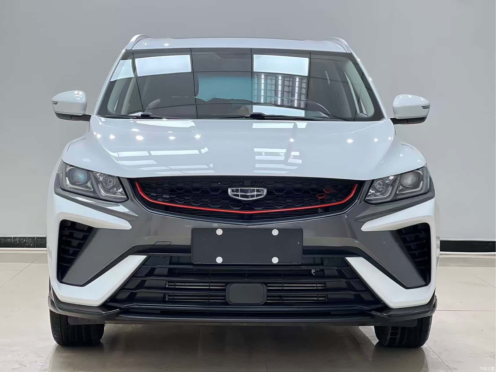Geely Coolray, 2022 2
