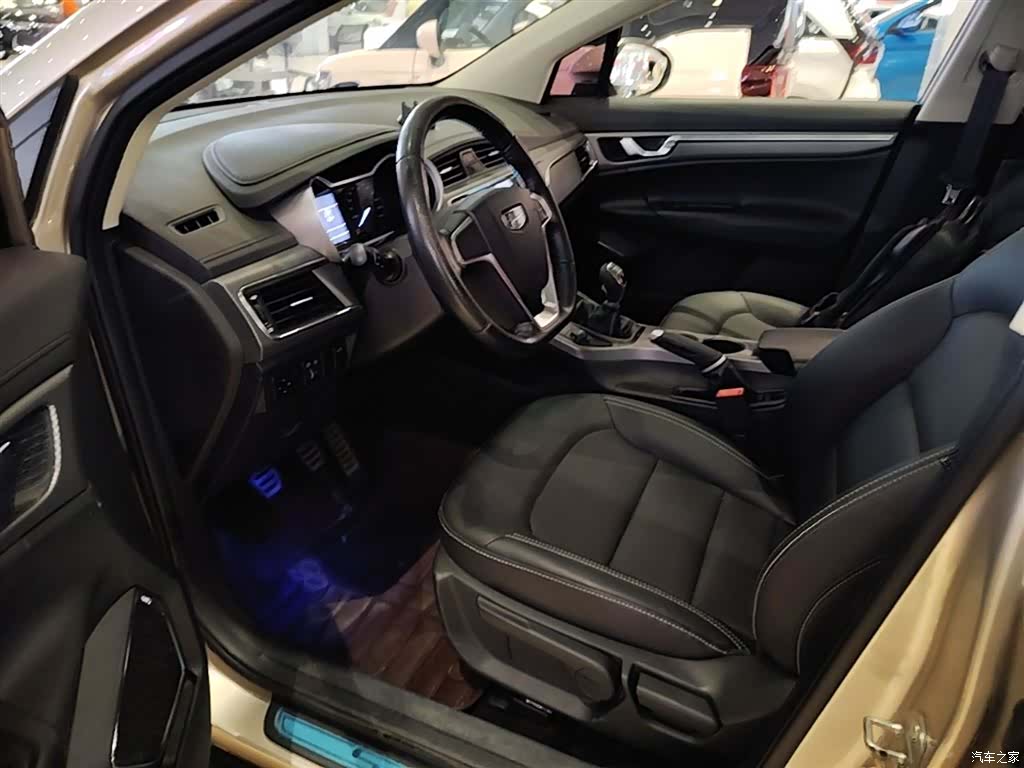 Geely Emgrand, 2017 15