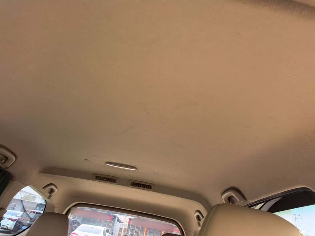 Wuling 730, 2014 18
