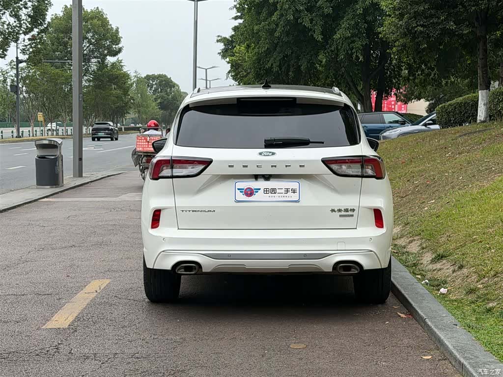 Ford Escape, 2022 все фото