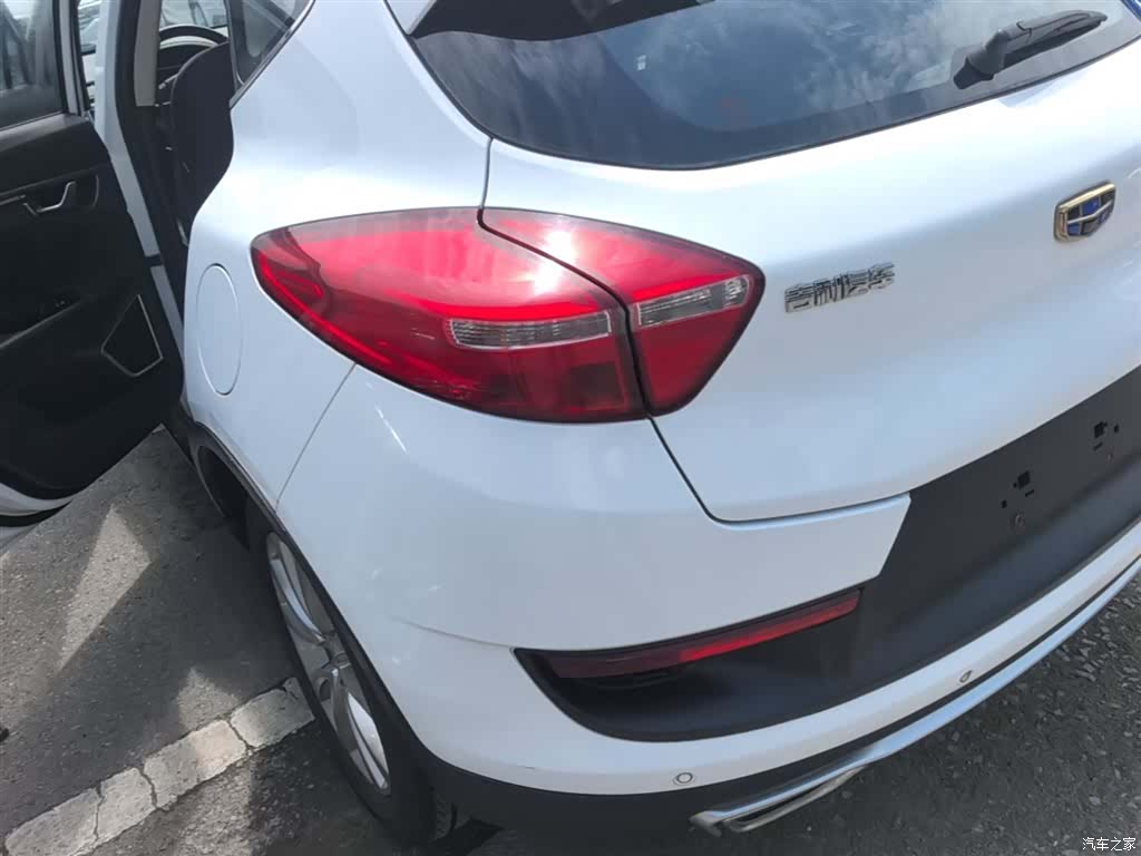 Geely Emgrand, 2017 все фото