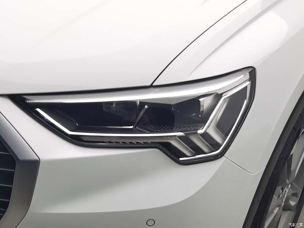 Audi Q3, 2020 7