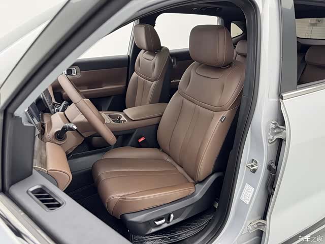 Wuling Starlight, 2025 9