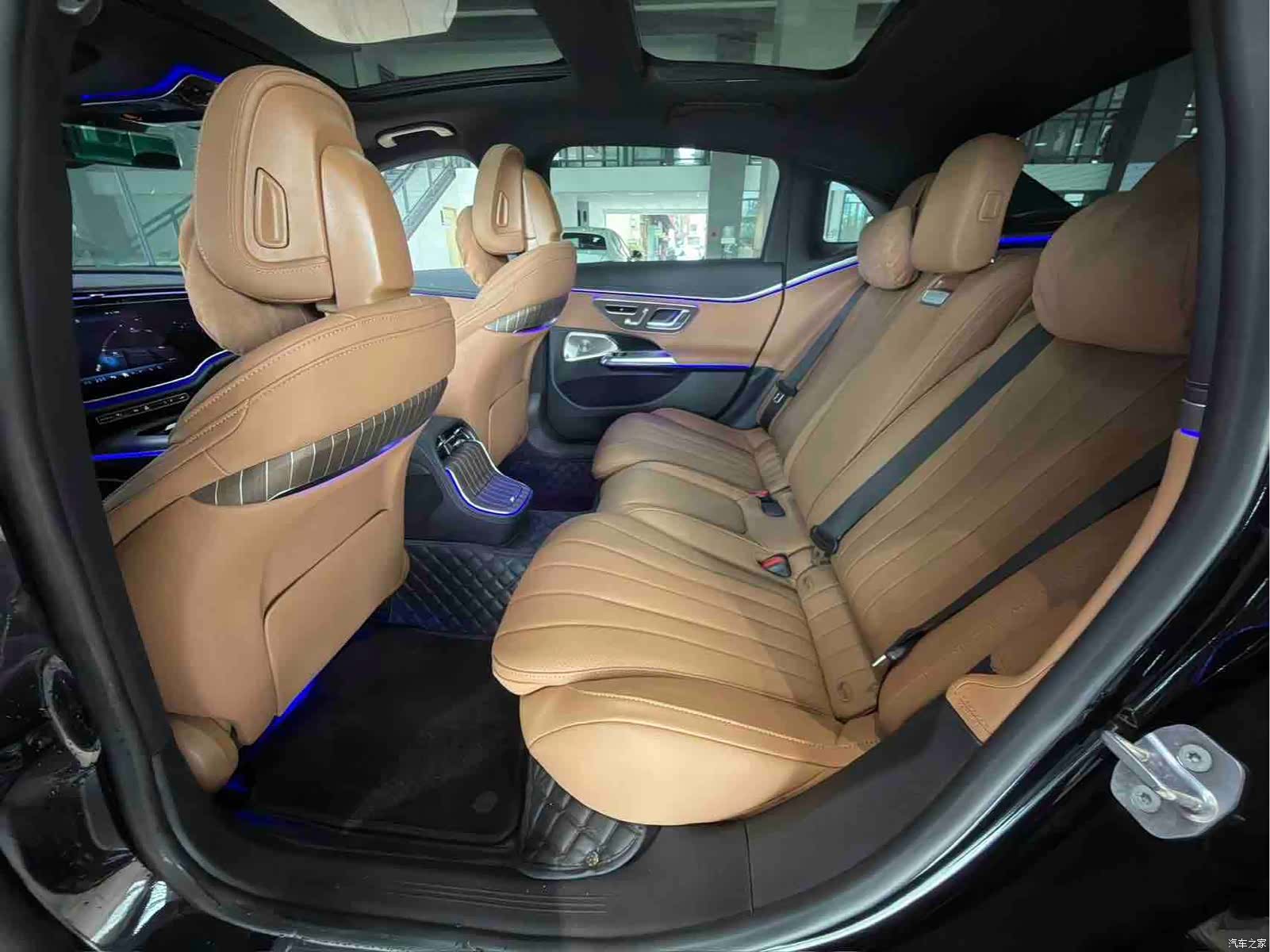 Mercedes-Benz E-Class, 2026 6