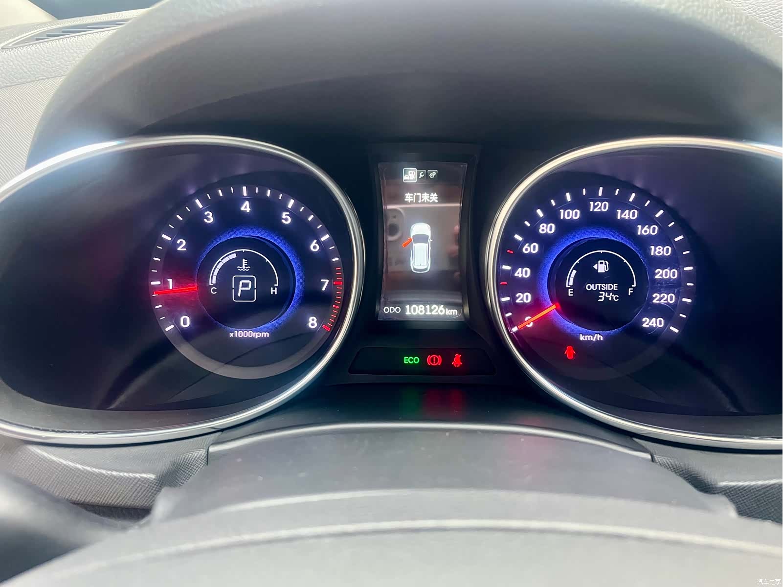 Hyundai Santa Fe, 2016 12