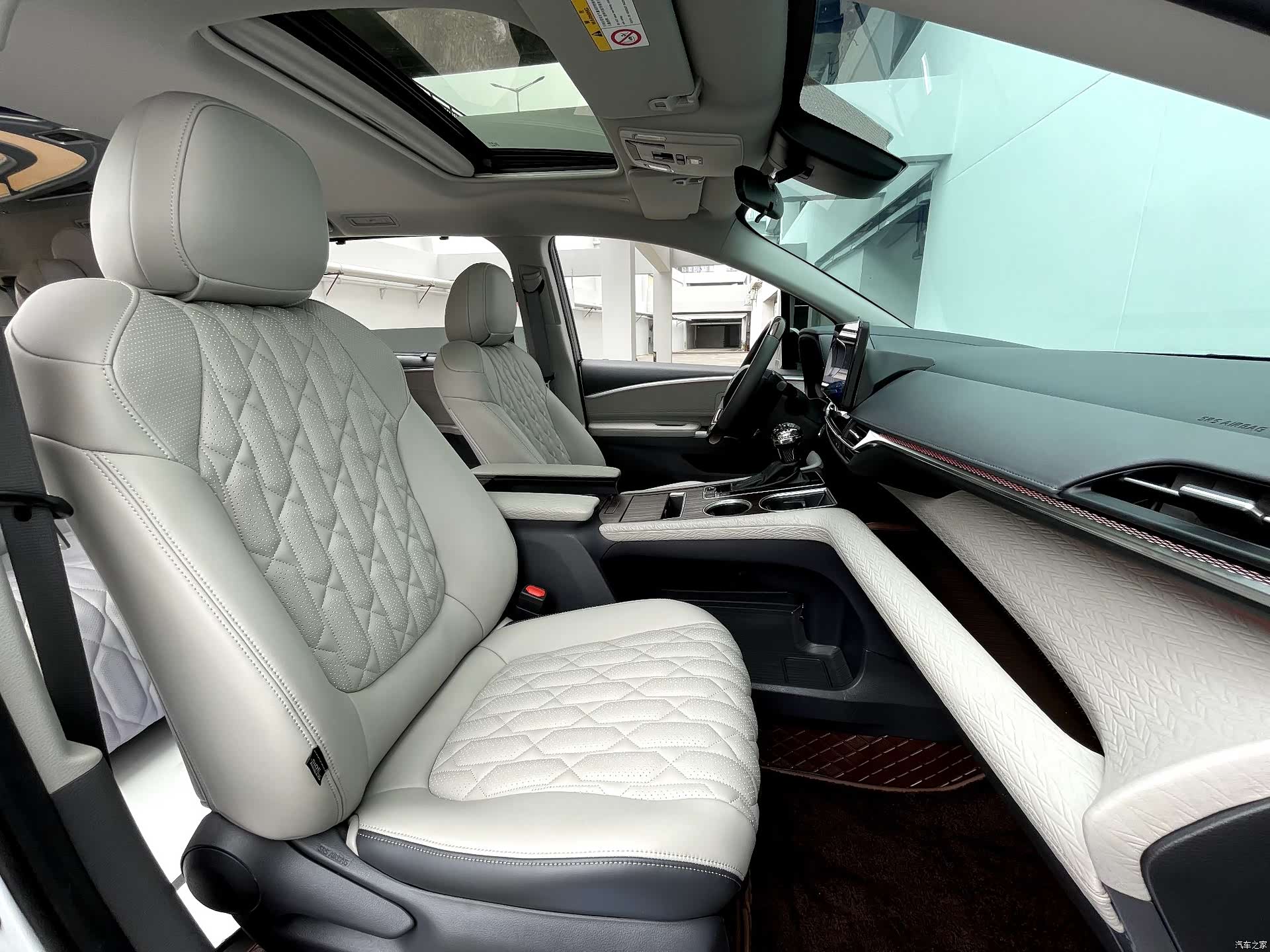 Toyota Sienna, 2022 10