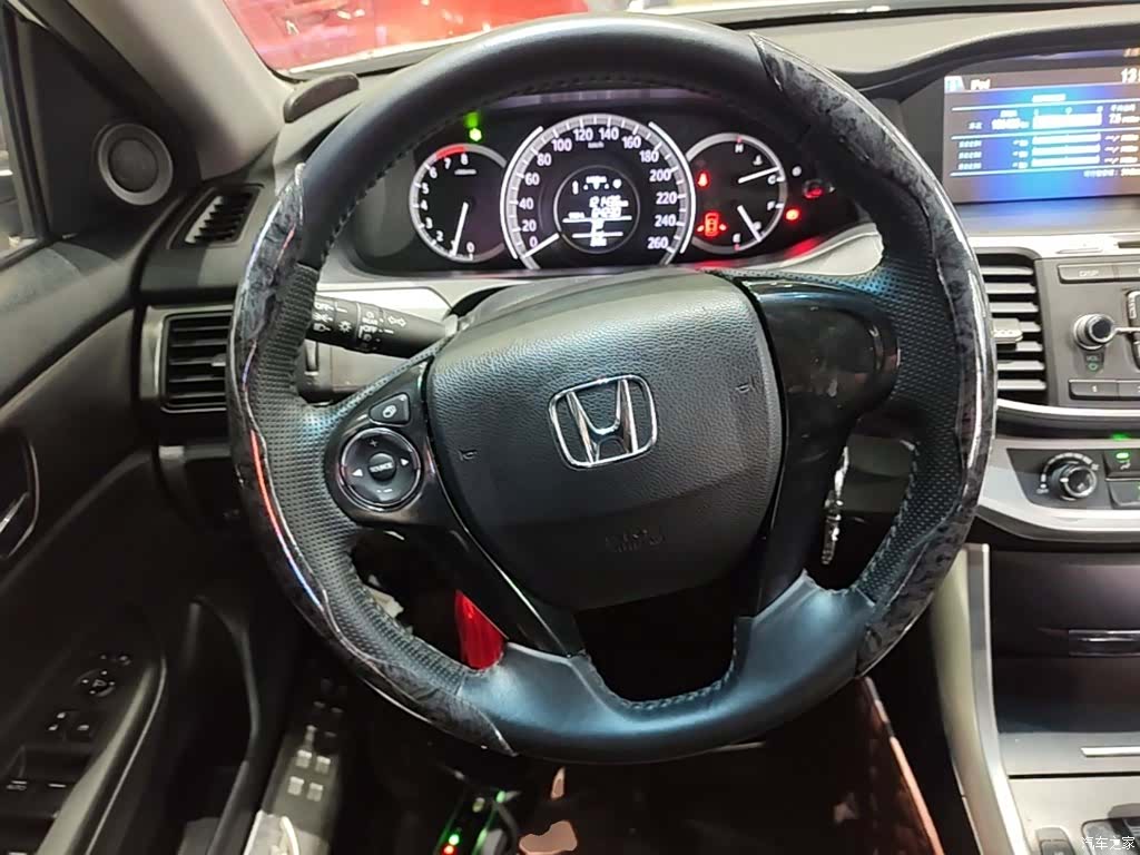 Honda Accord, 2016 11