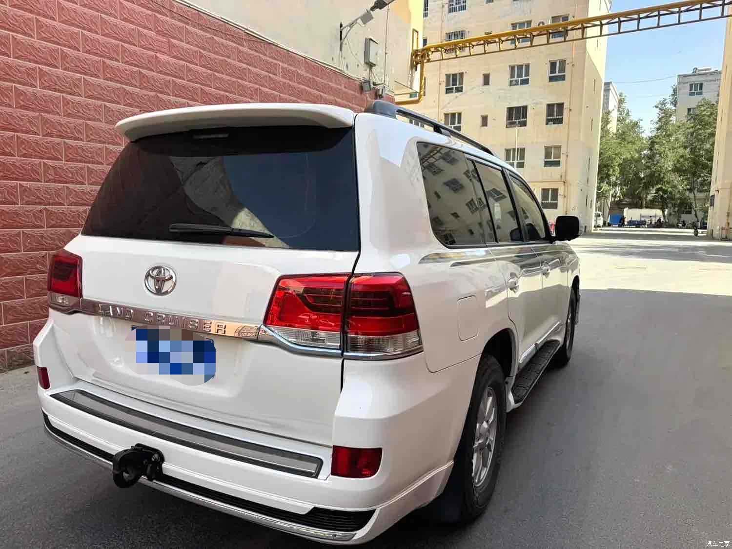 Toyota Land Cruiser, 2013 4