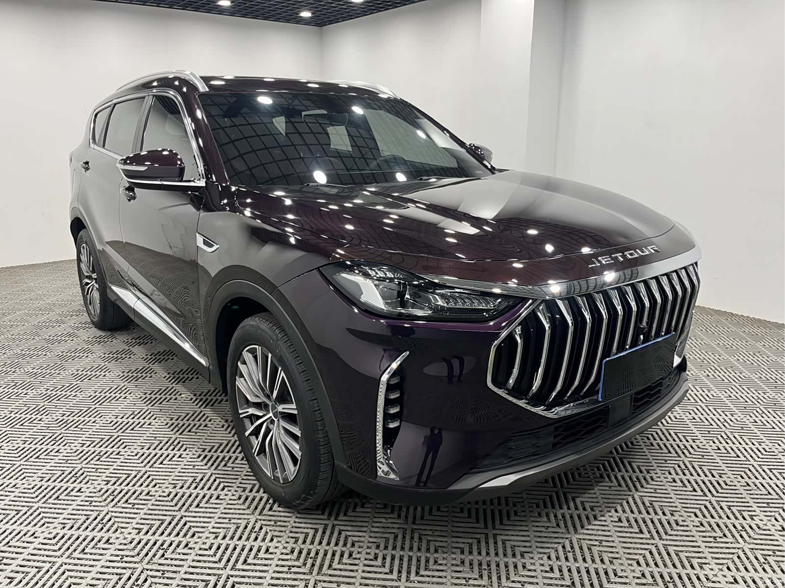 Jetour X70, 2023 1