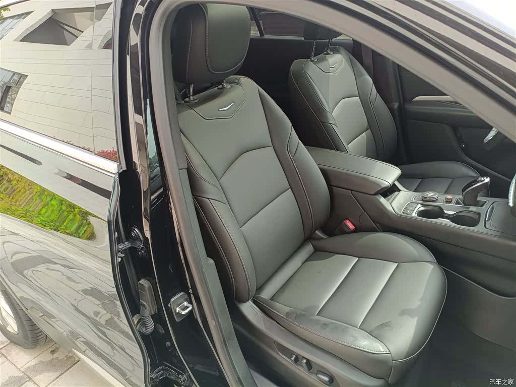 Cadillac XT4, 2020 20