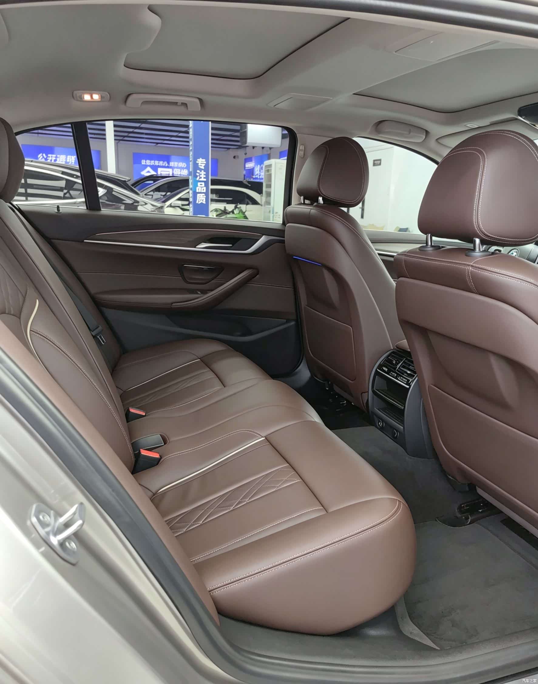 BMW 5 Series, 2018 11