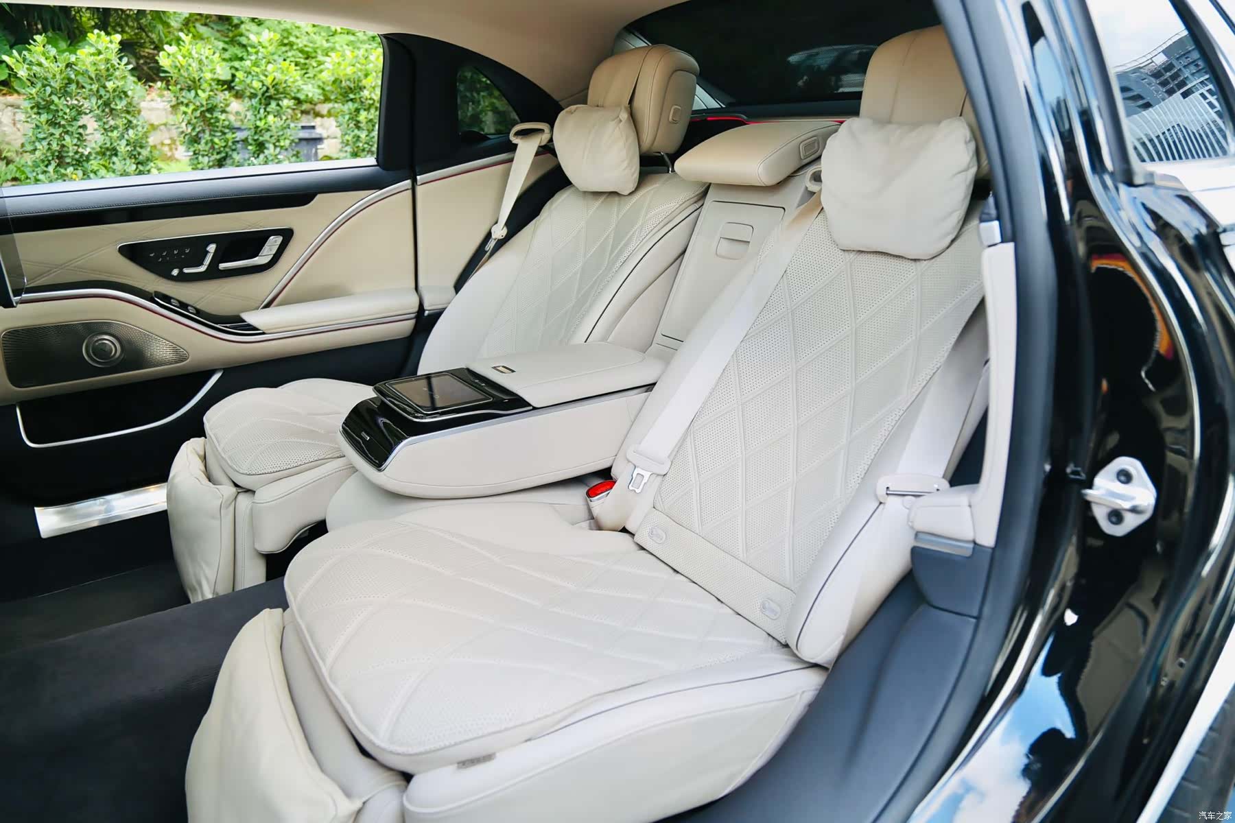 Maybach S-Class, 2021 8