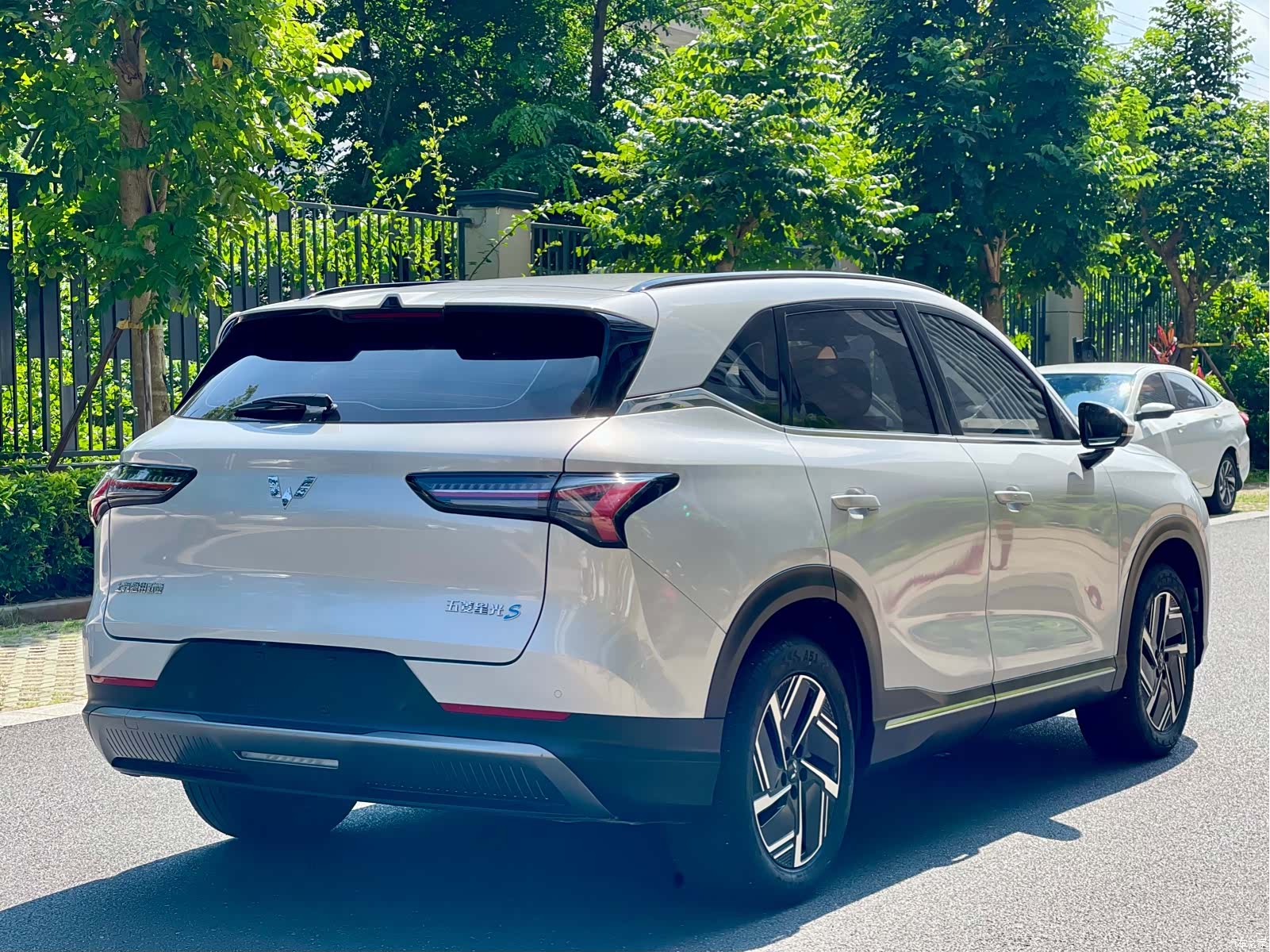 Wuling Starlight, 2024 9
