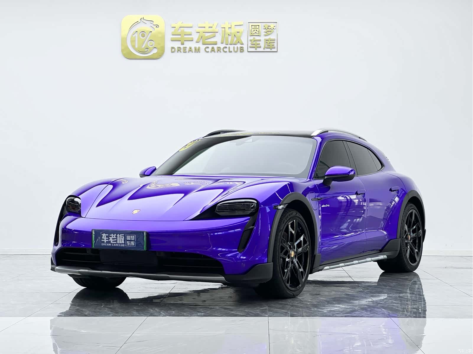 Porsche Taycan, 2023 1