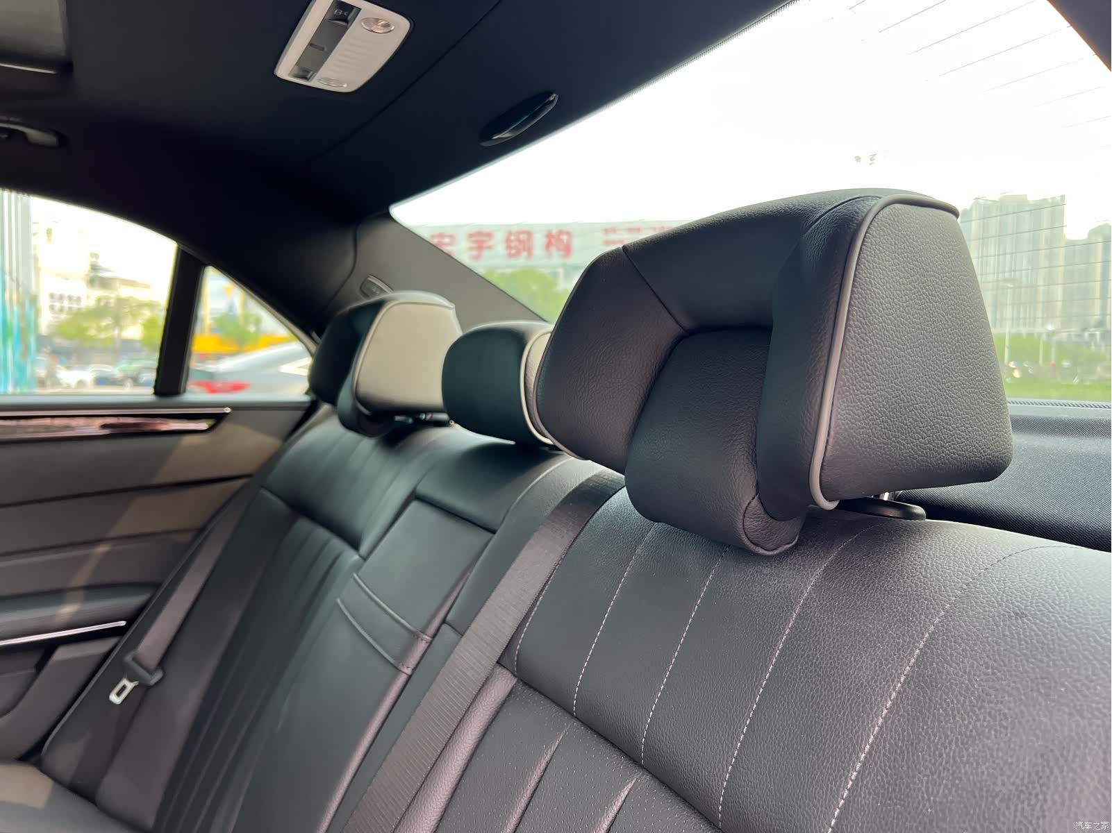 Mercedes-Benz E-Class, 2016 41
