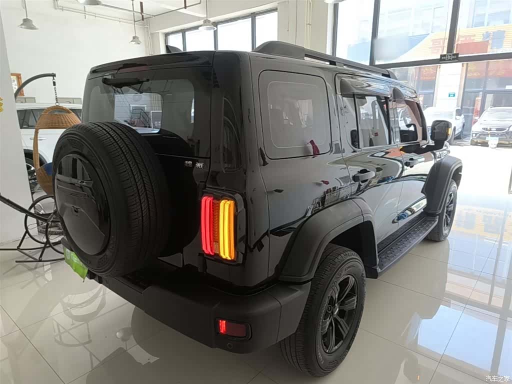 Tank 300, 2021 7