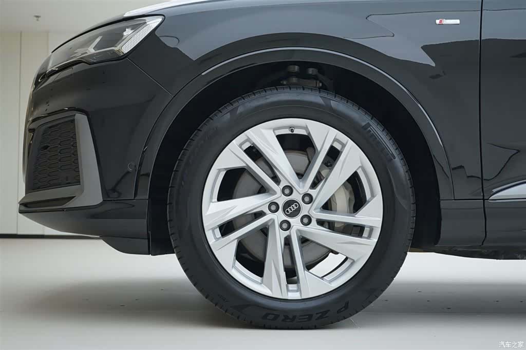 Audi Q7, 2023 15