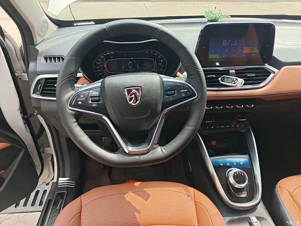 Wuling 510, 2017 11