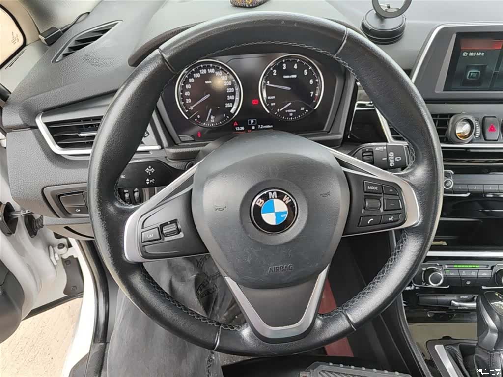 BMW 2 Series, 2019 11