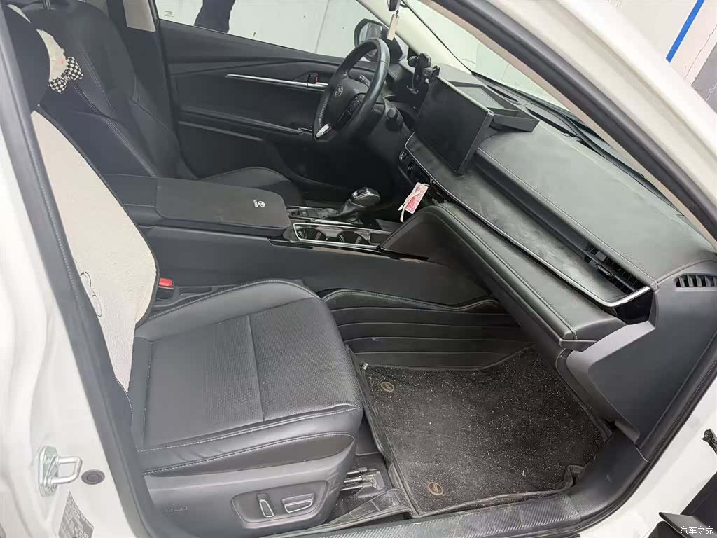 Toyota Camry, 2024 8