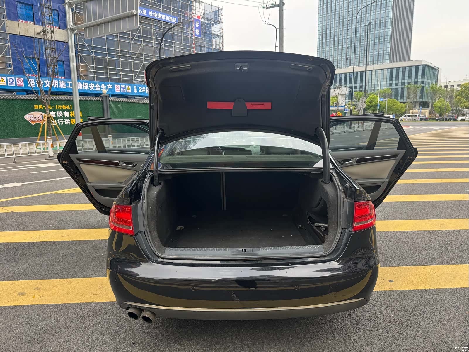 Audi A4L, 2011 11