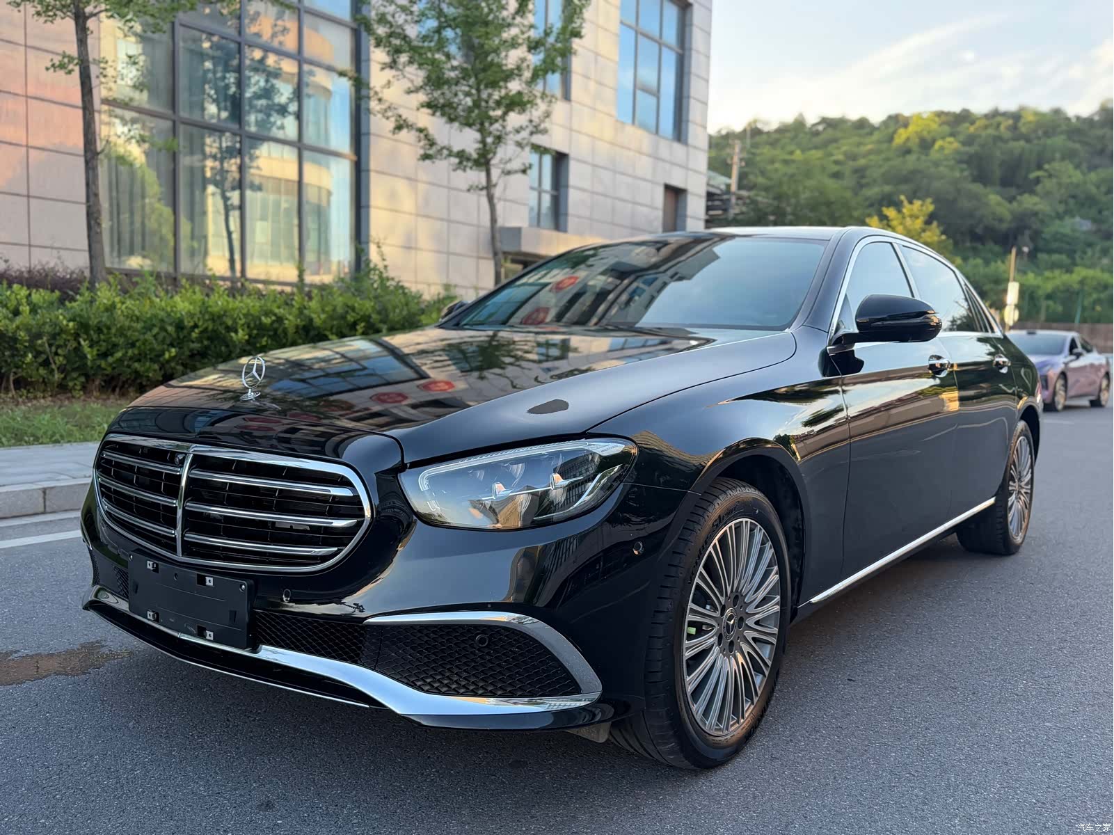 Mercedes-Benz E-Class, 2023 1