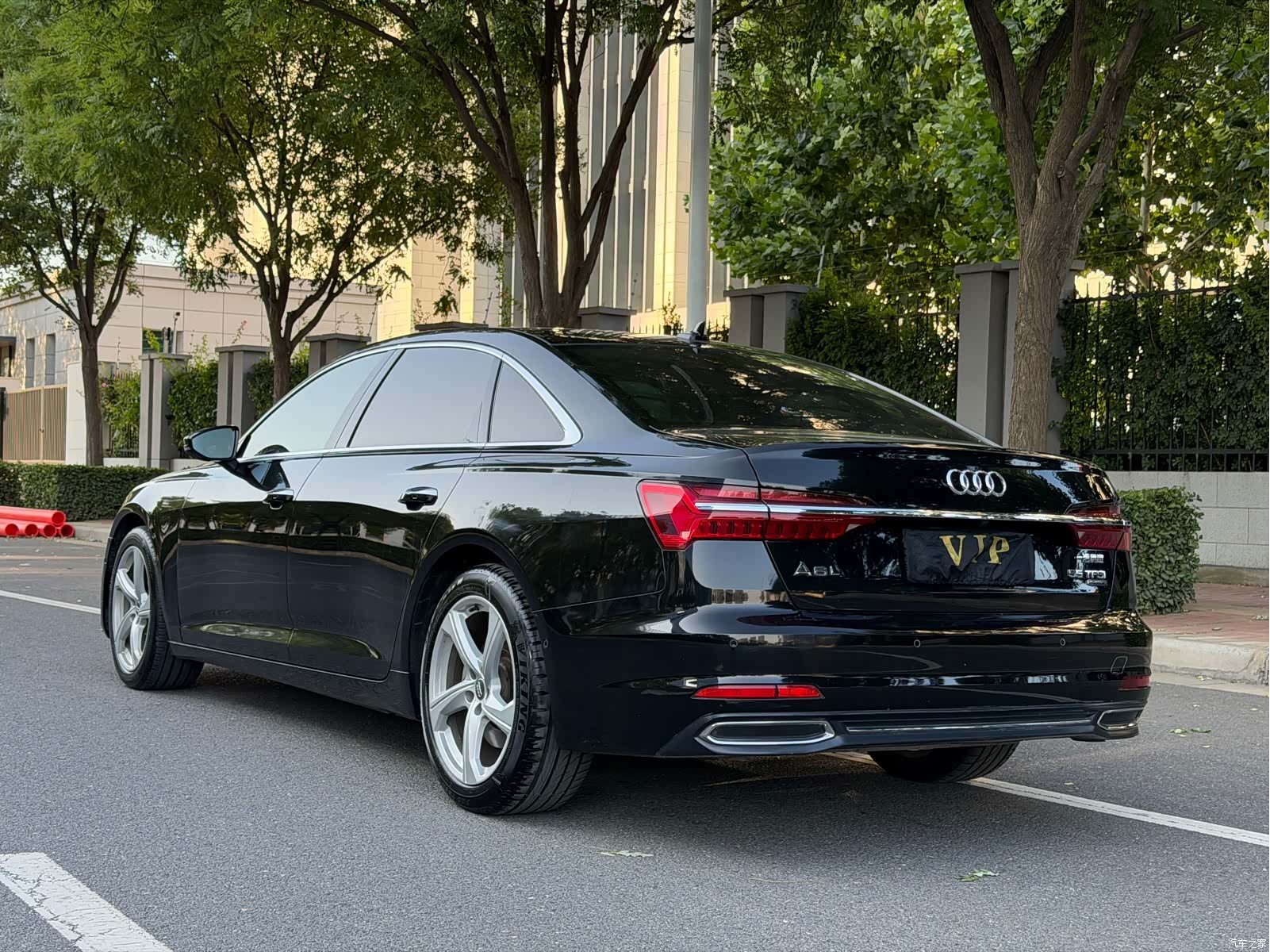 Audi A6L, 2019 все фото