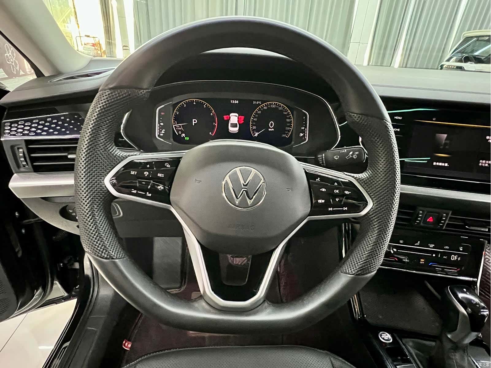 Volkswagen Passat, 2024 11