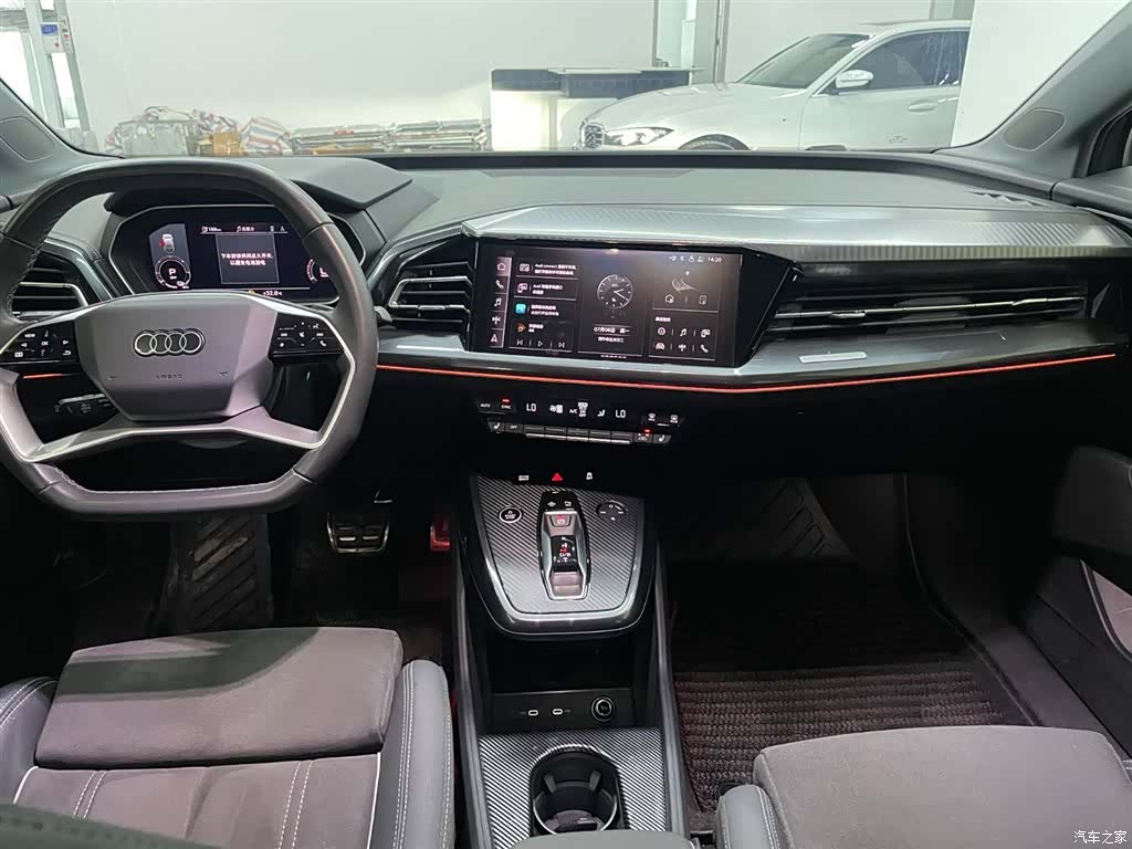 Audi Q4 e-tron, 2023 6