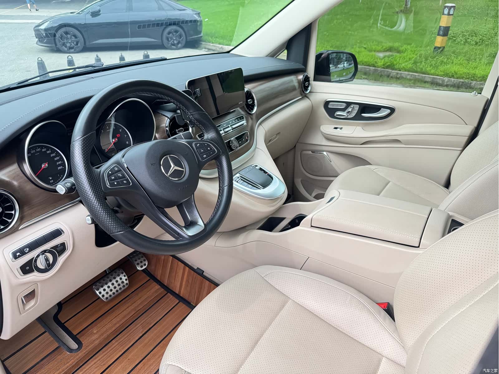 Mercedes-Benz V-Class, 2021 все фото