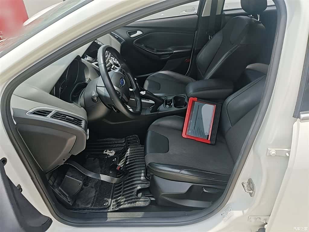 Ford Focus, 2015 15