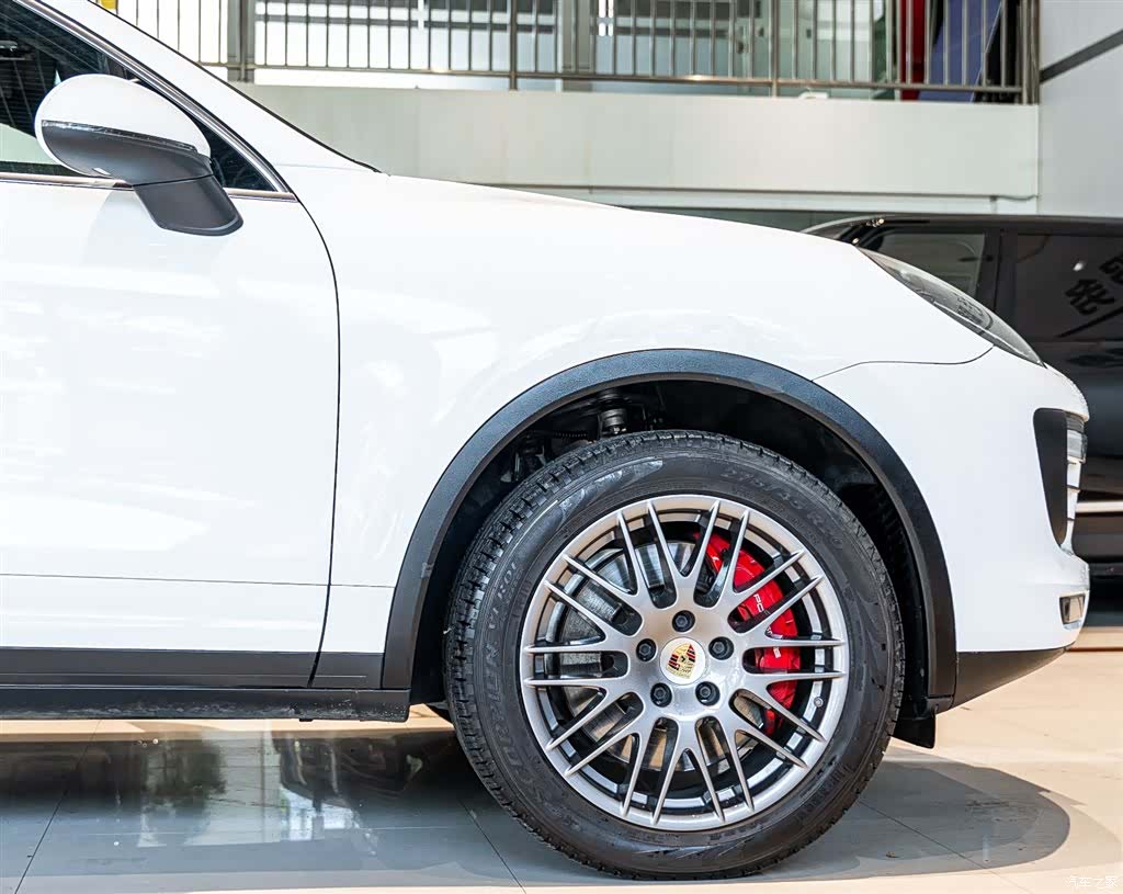Porsche Cayenne, 2017 все фото