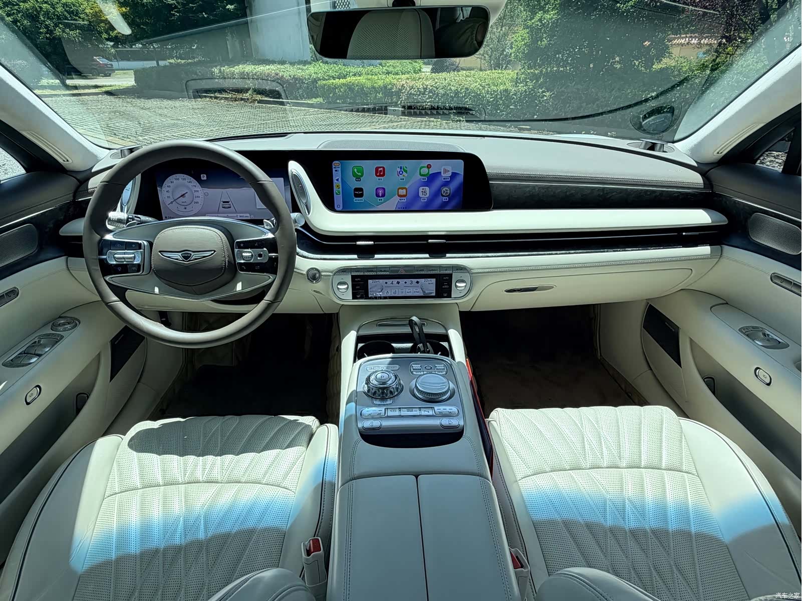 Genesis G90, 2023 11