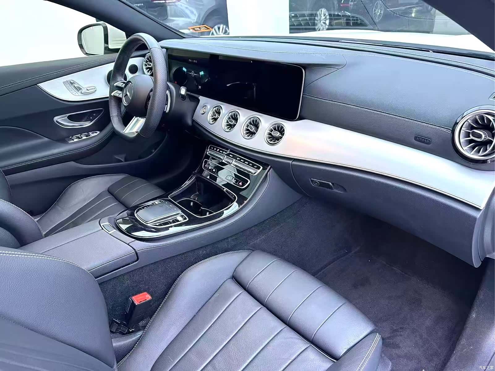 Mercedes-Benz E-Class, 2023 10