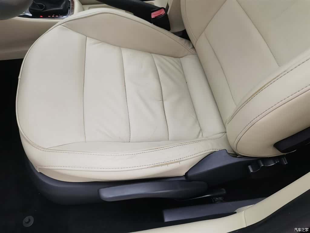 Volkswagen Lavida, 2013 20