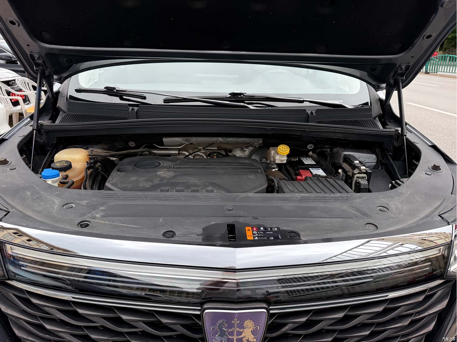 Roewe iMAX8, 2022 17