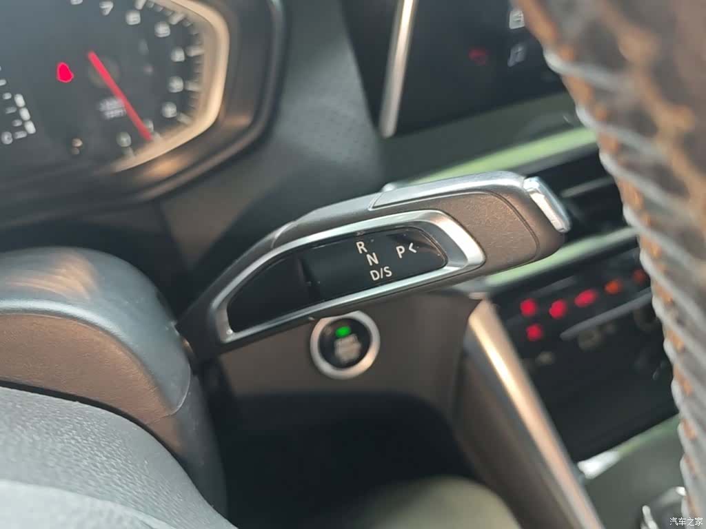 Maxus G50, 2023 14