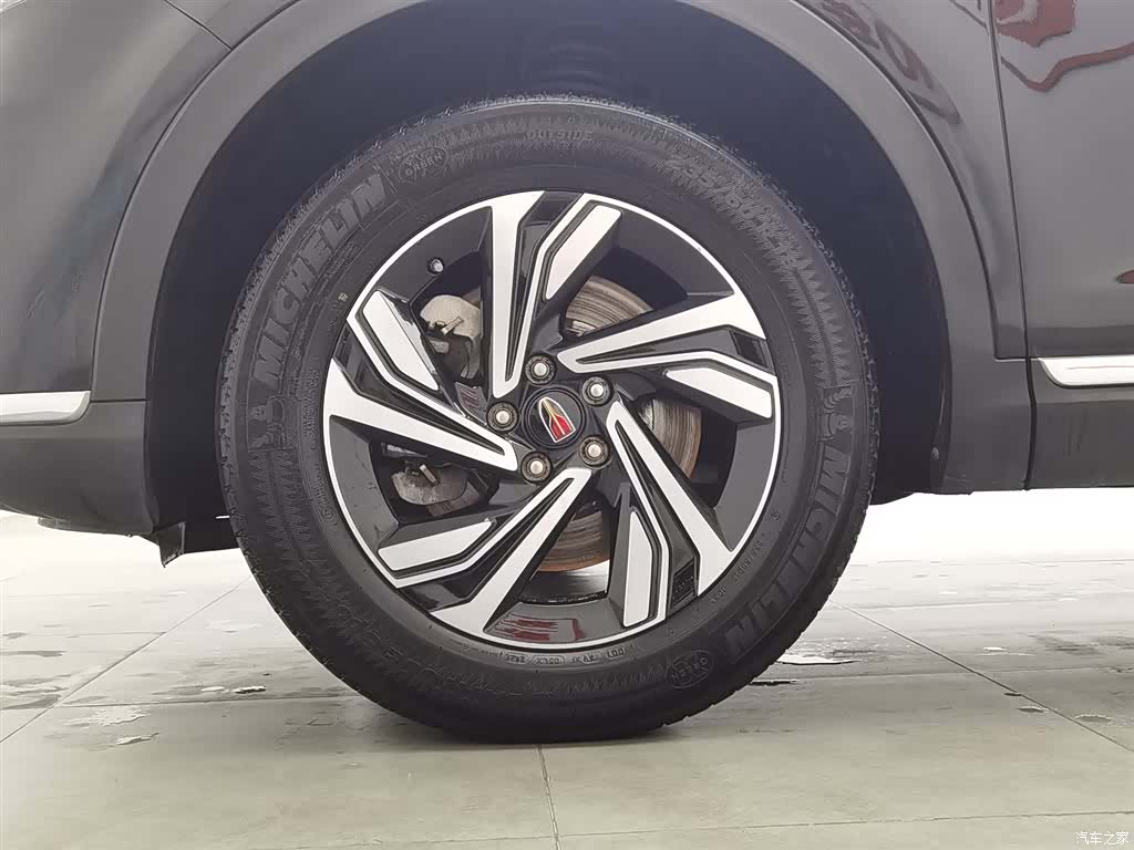 Hongqi HS5, 2022 17