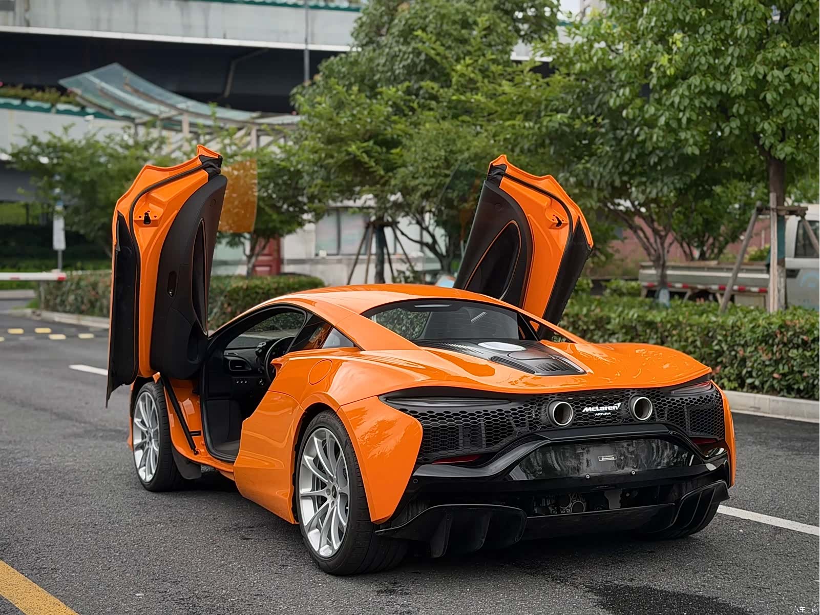 McLaren Artura, 2024 6