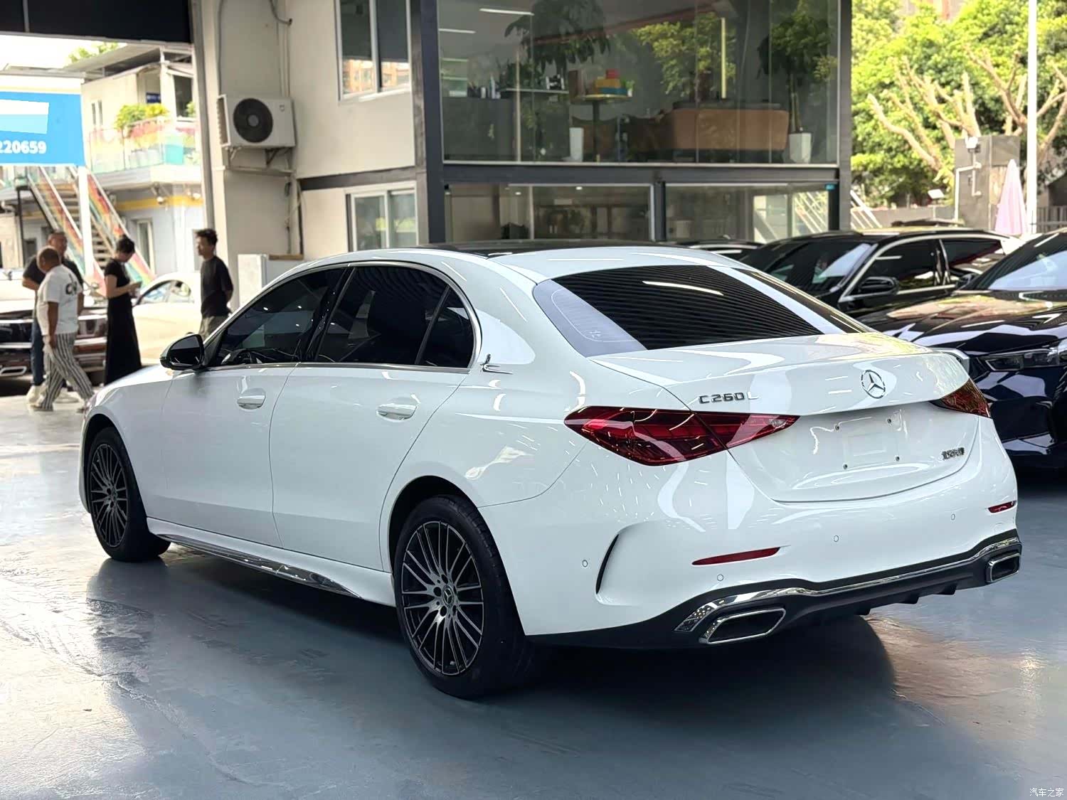 Mercedes-Benz C-Class, 2024 9