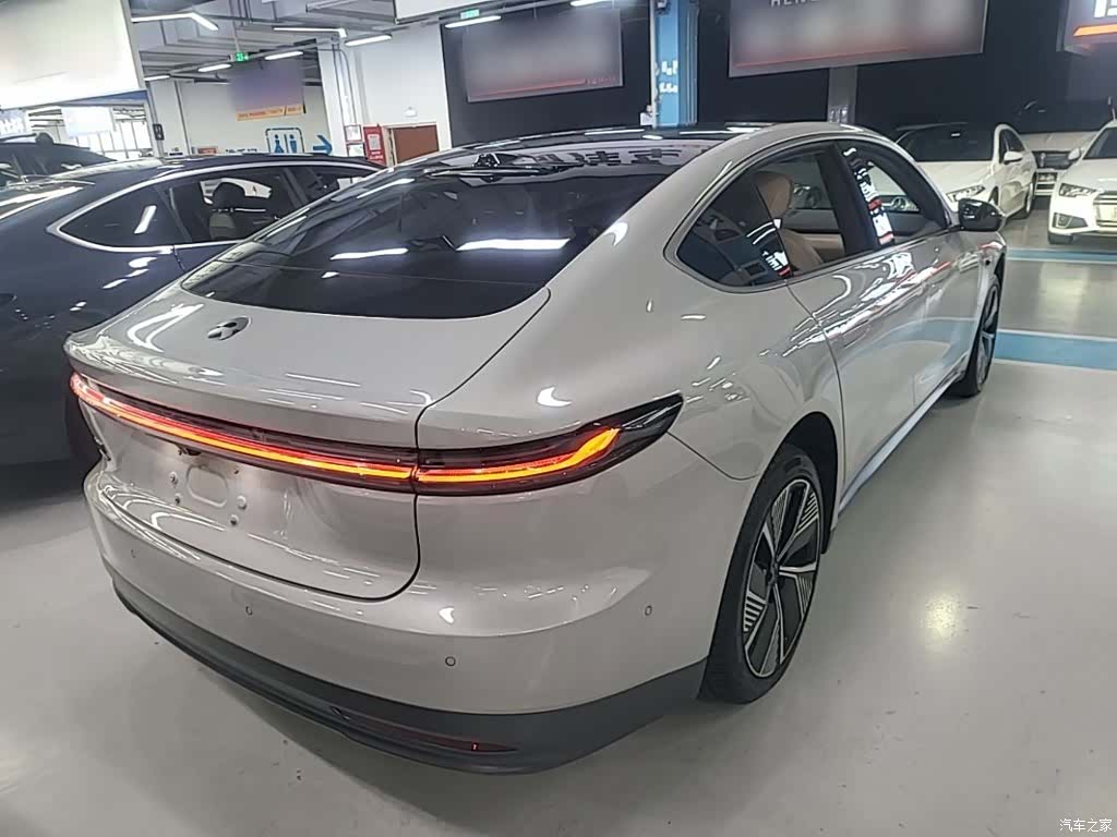 NIO ET7, 2023 все фото
