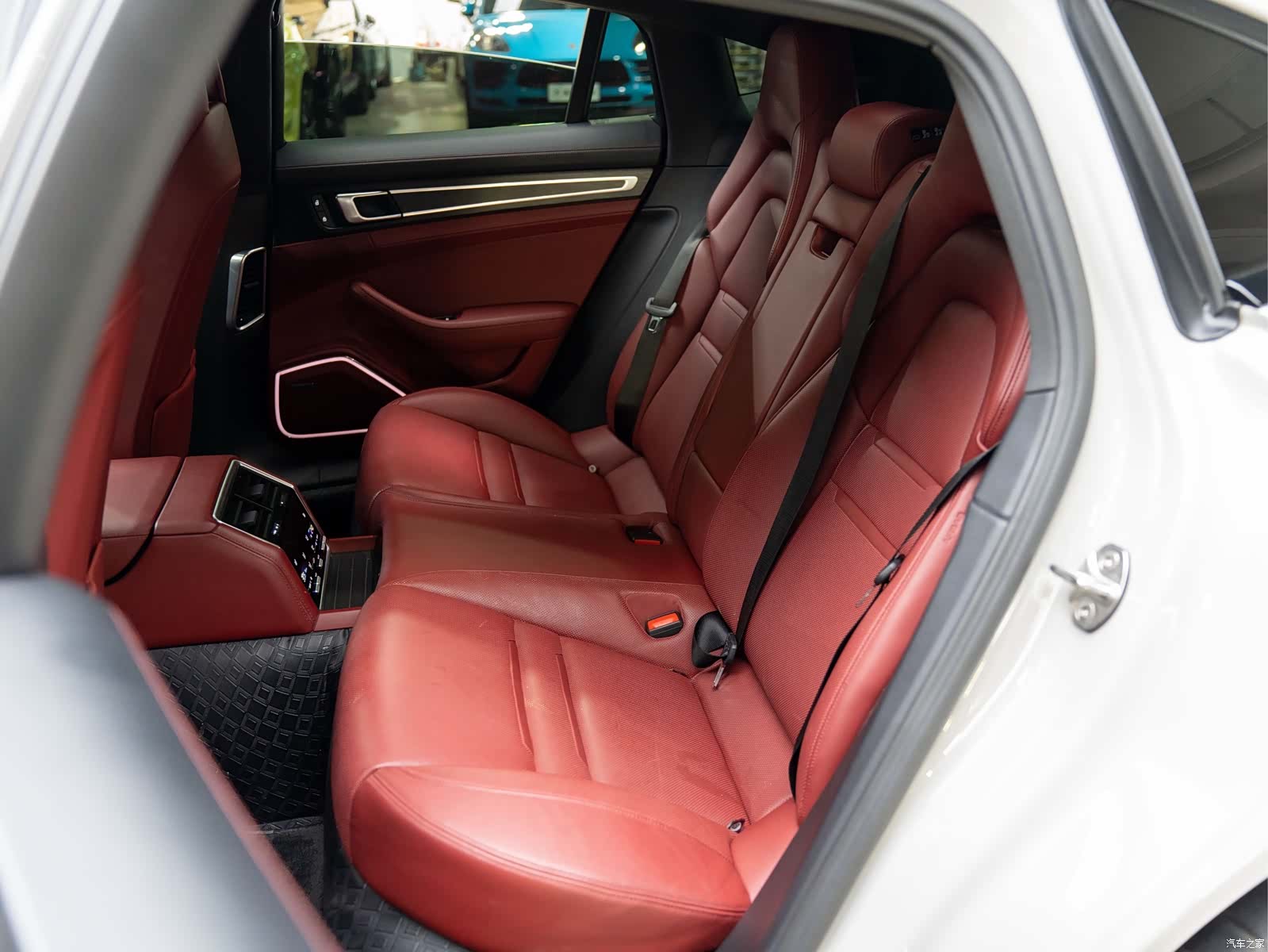 Porsche Panamera, 2023 19
