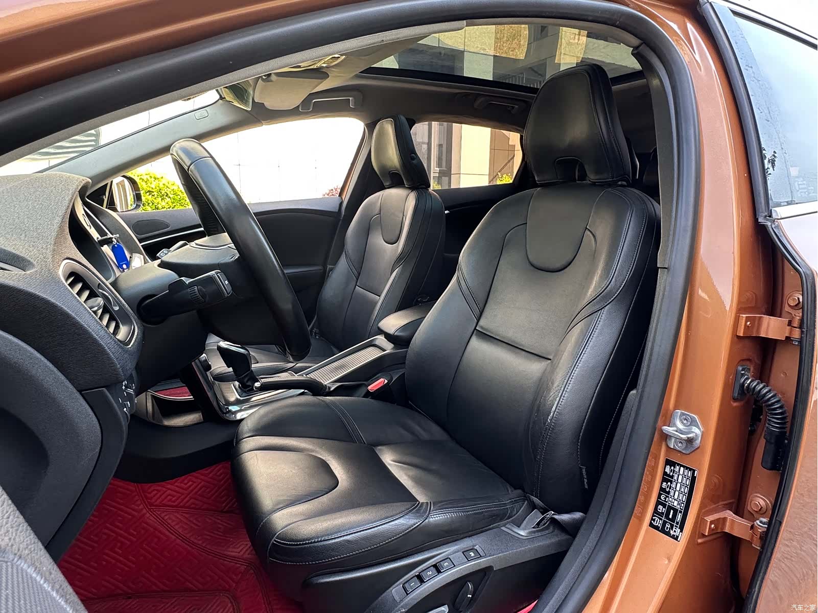 Volvo V40, 2014 6