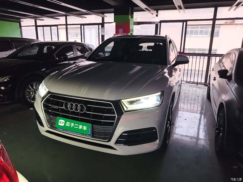 Audi Q5L, 2019 3