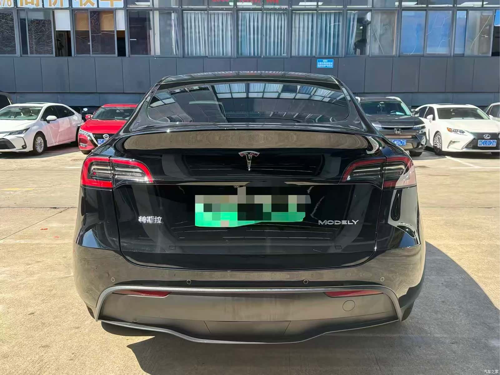 Tesla Model Y, 2023 8