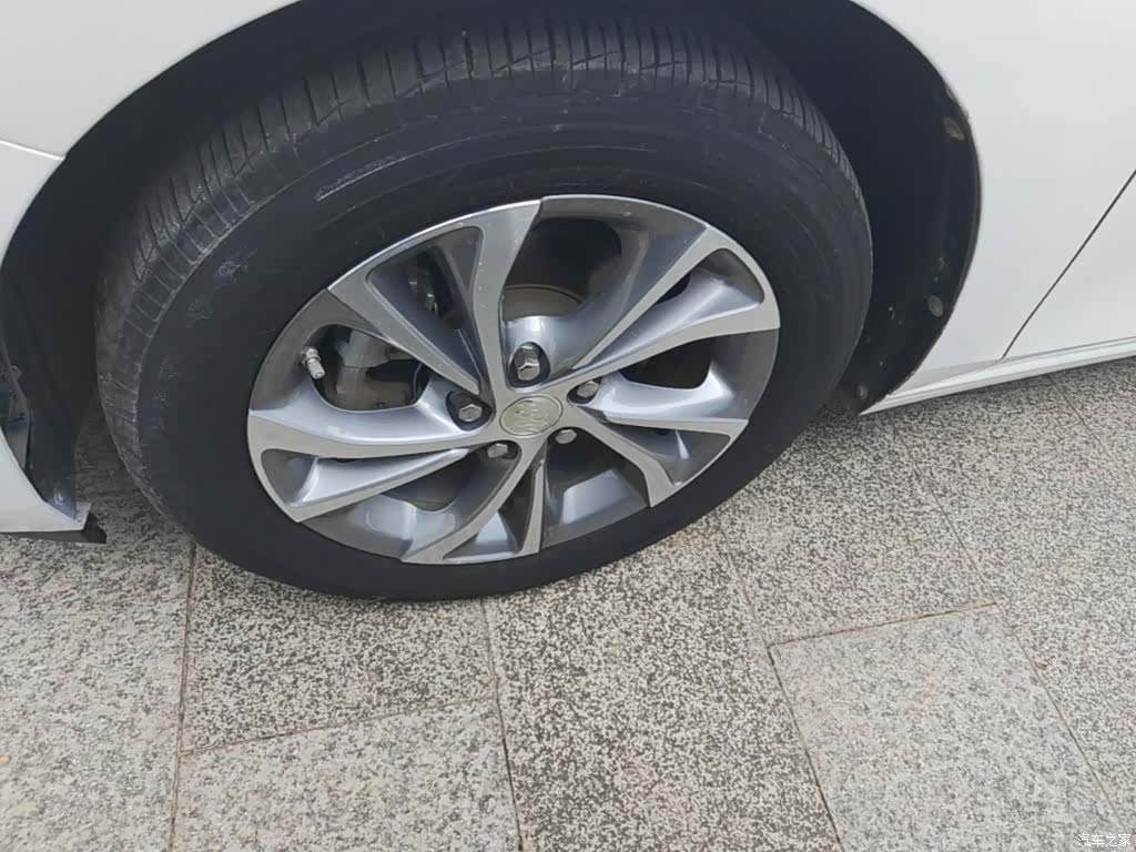 Buick Verano, 2023 23