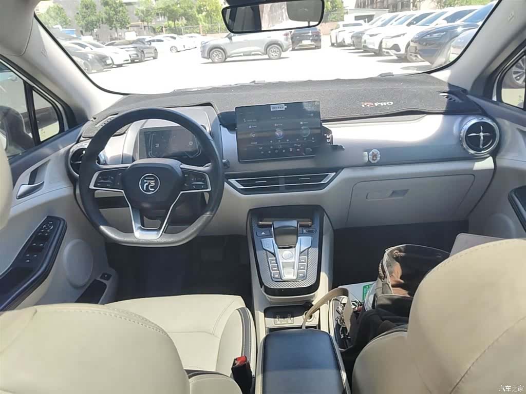 BYD Yuan, 2022 10