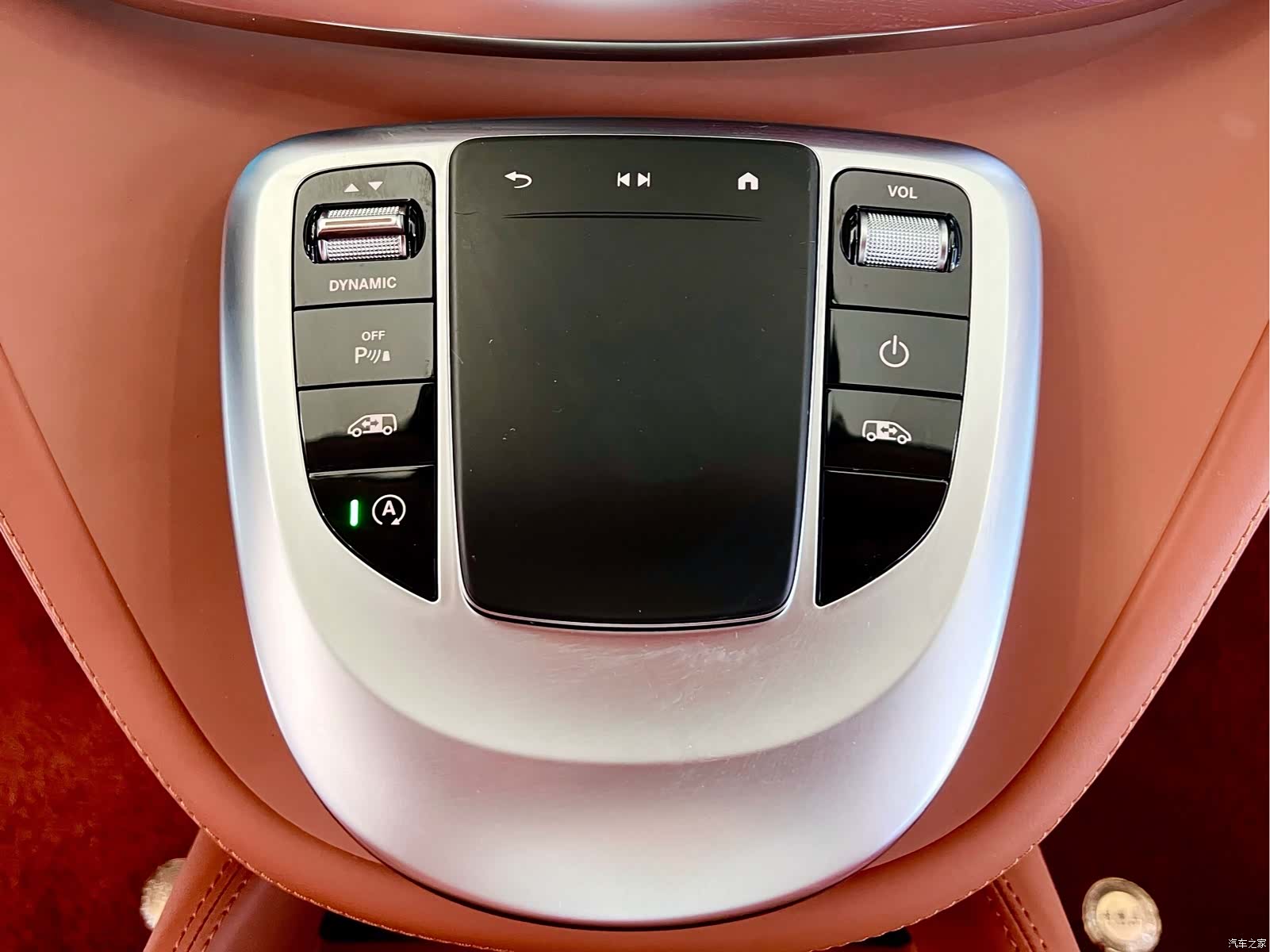 Mercedes-Benz V-Class, 2022 19