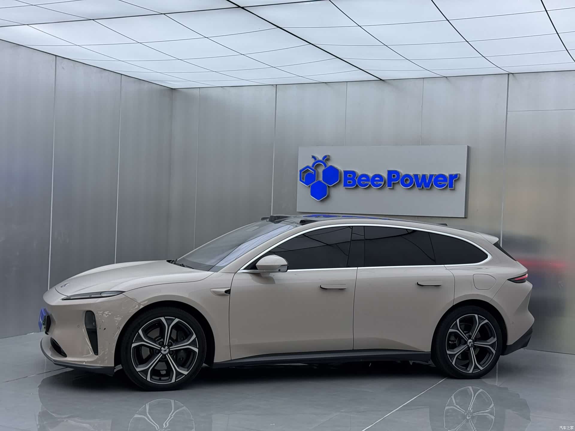 NIO ET5, 2024 4