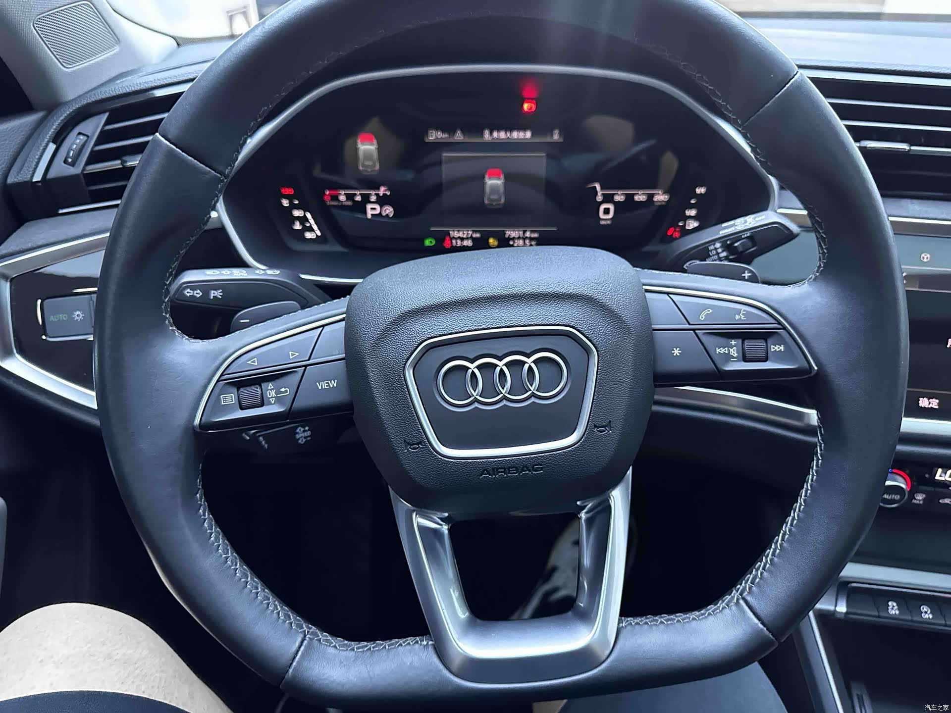 Audi Q3, 2023 12